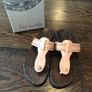 Five Worlds Cordani Quemar Shoe